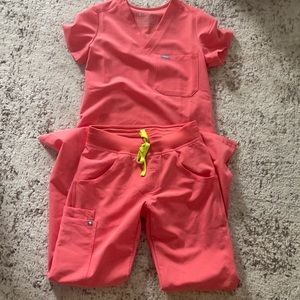 Figs xxs hot coral set